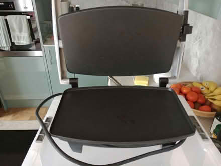 Photo of free Breville grill (Hastings TN34) #2