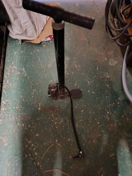 Photo of free Pump (CO12) #1