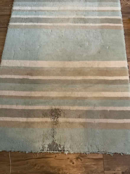Photo of free John Lewis rug 100%wool 150 by 90 (SE26) #1