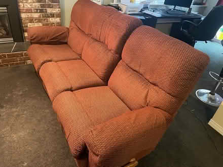 Photo of free Lazy Boy couch (Port Moody/College Park) #3