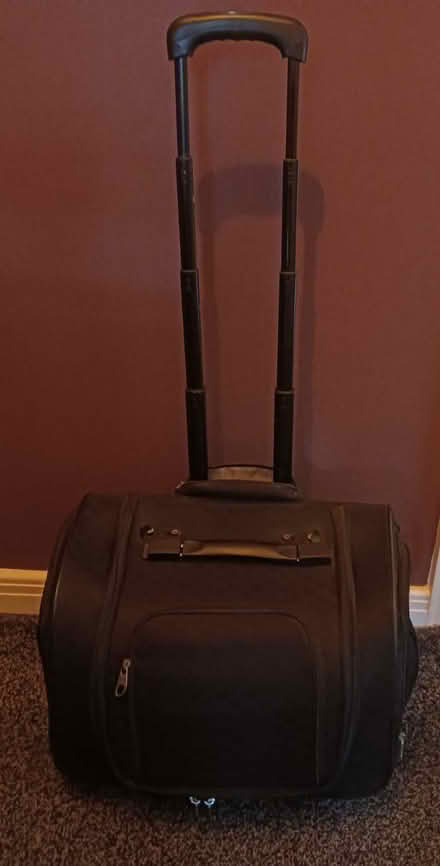 Photo of free weekend travel bag on wheels (L24) #1