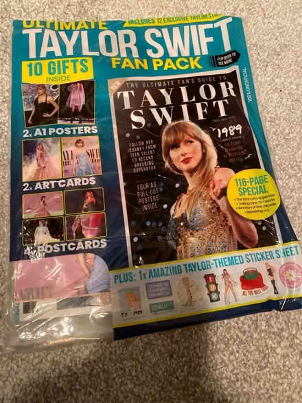 Photo of free Taylor Swift Fan Pack (Earley RG6) #1