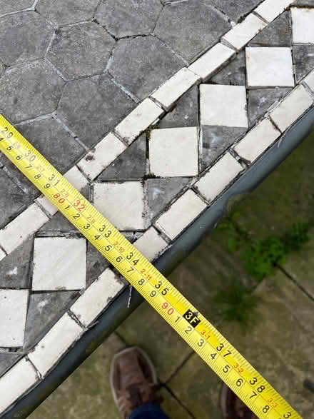 Photo of free Garden table (DE56 - Duffield) #4