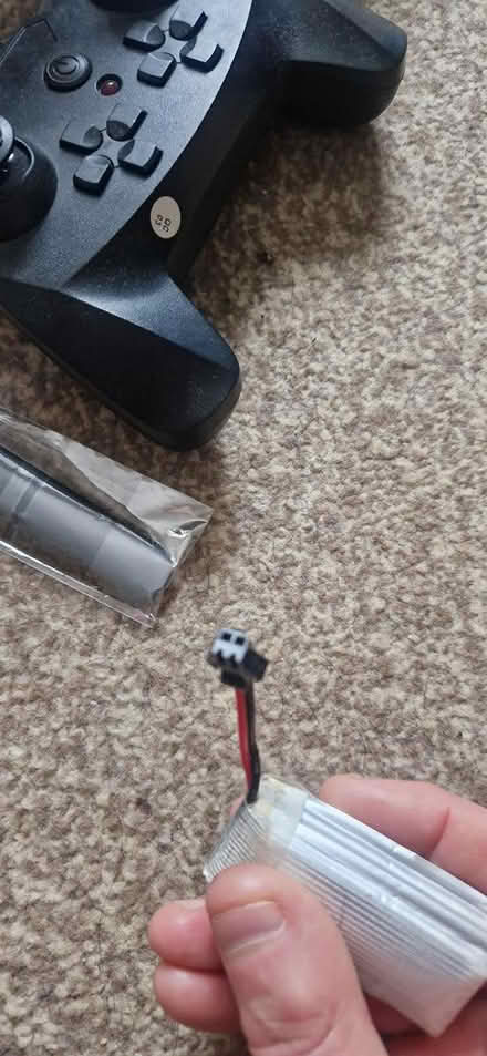 Photo of free Rc helicopter (Liss gu33) #2