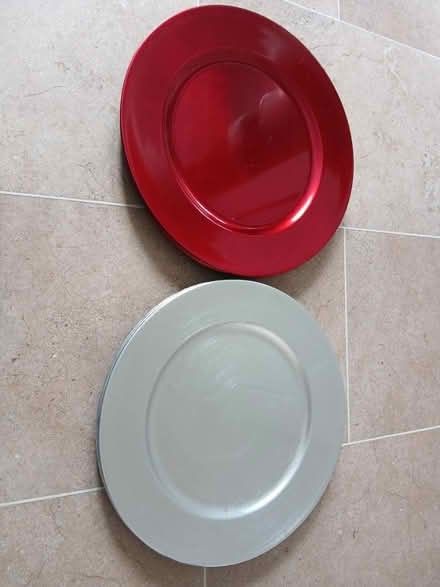 Photo of free 8 Charger plates (Broadwater BN14) #1