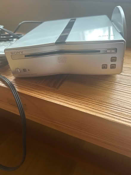 Photo of free Sony DVD/CD player (RH5 Forest Green) #2