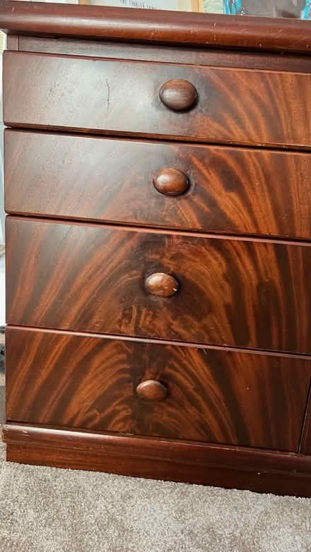 Photo of free Extendable table and sideboard (Arnold, NG5) #4