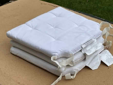 Photo of free White seat cushions (St Stephens AL3) #1