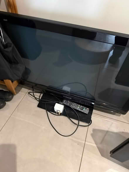 Photo of free Tv (CR3) #1