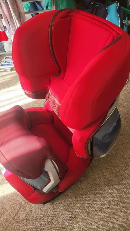 Photo of free Red car sit for kids (Enfield EN2) #1