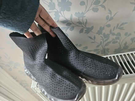 Photo of free Size 6 (EUR 40) Black shoes (Hanworth, TW13) #3