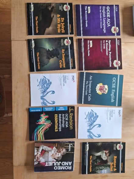 Photo of free ENGLISH GCSE Revision Guides (Harrogate HG2) #1