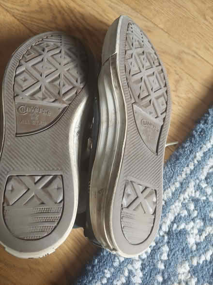 Photo of free Converse all stars size 6 (Upper Wolvercote OX2) #3