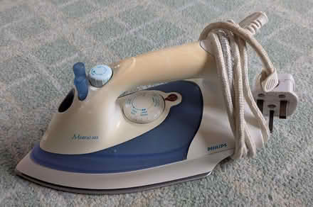 Photo of free Philips mistral 322 steam iron (Caldy Valley CH3) #1