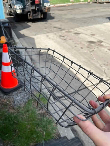 Photo of free Small wire basket (Oradell) #1