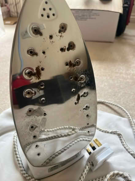 Photo of free Steam iron (Waterlooville PO7) #4