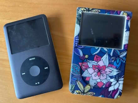 Photo of free 2 iPods (Barkham RG41) #3