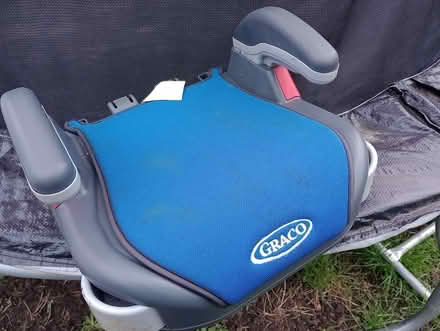 Photo of free Child booster seat with cupholders (Harton, NE34) #1