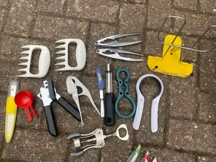 Photo of free Miscellaneous kitchen gadgets (Cogges OX28) #1