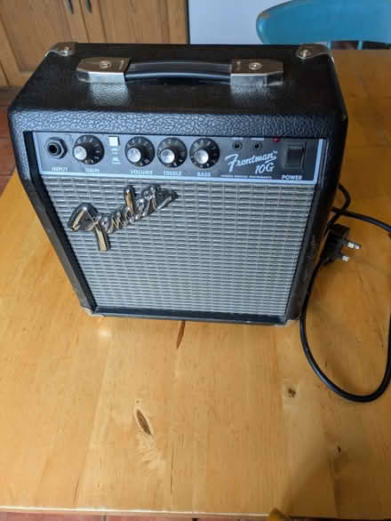 Photo of free Fender Frontman 10G Amplifier - NEEDS REPAIR (Treuddyn CH7) #1