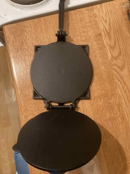 Photo of free Cast iron tortilla press (Lower Earley RG6) #2