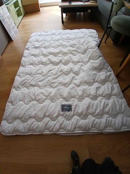 Photo of free Mattress topper (airmail, cooling) (E3 3gu) #1