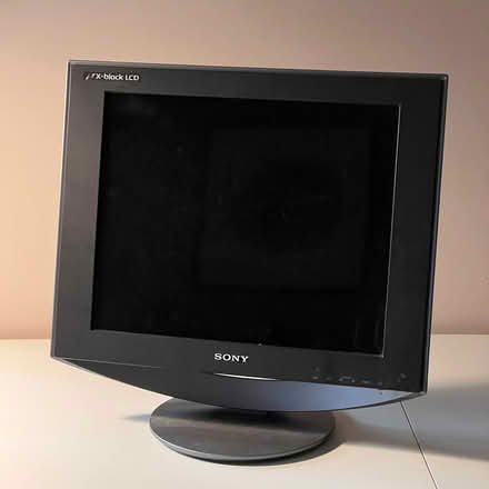 Photo of free Sony SDM-HS74P Computer Display (BR6) #2