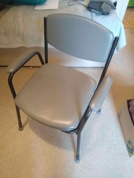 Photo of free Commode (Rishton BB1) #2