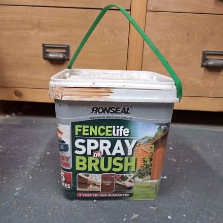 Photo of free Ronseal spray or brush Medium Oak fence stain (Liss Forest GU33) #4