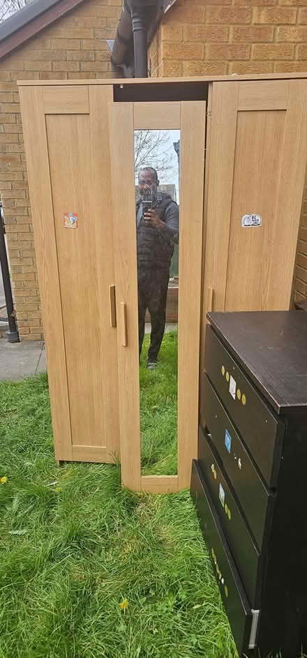 Photo of free 3 door Wardrobe with mirror (Grays Thurrock RM17) #1