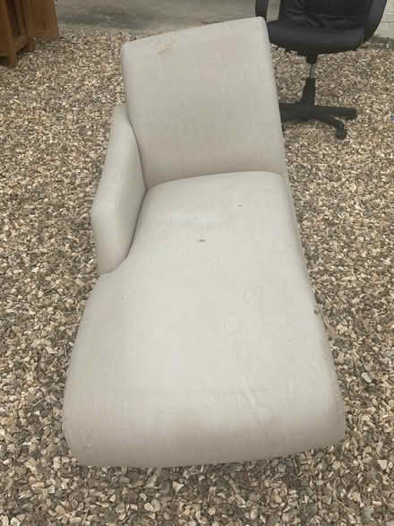 Photo of free Chaise Lounge / Daybed (Dean Court OX2) #1