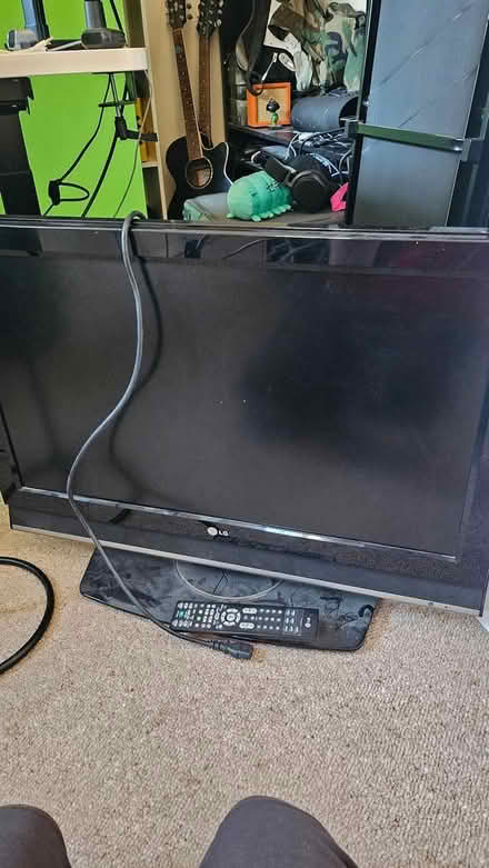Photo of free 32 inch LG LCD TV 720p (Elizabeth Fry Road) #1