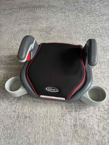 Photo of free Car booster seat (Sevenoaks town / station) #1