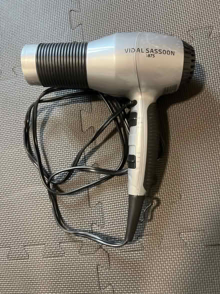 Photo of free Vidal Sassoon hair dryer (Bathurst and College) #1