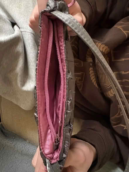 Photo of free Small grey handbag (Winnersh RG41) #3