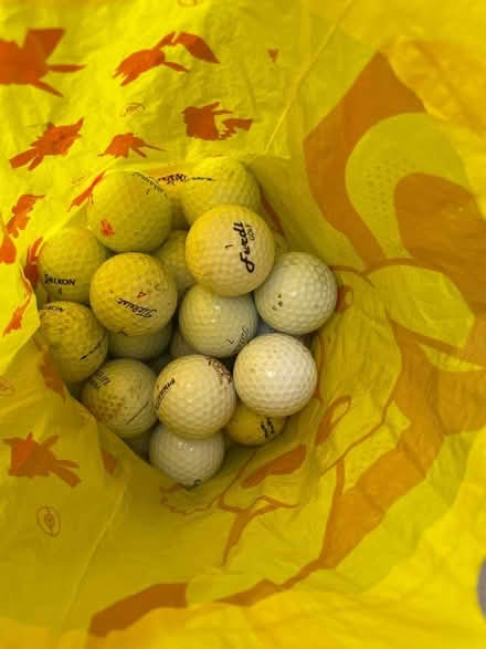 Photo of free Golf balls approx 40-50 (Amersham Common HP7) #1