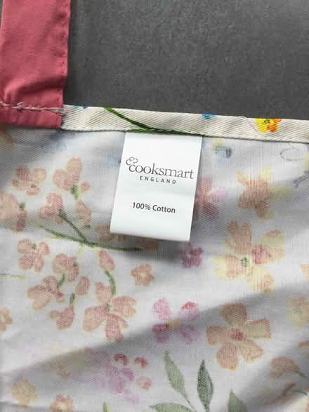 Photo of free Kitchen Apron (Springvale SO23) #3