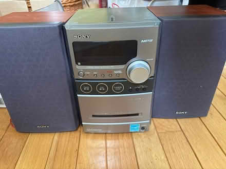 Photo of free Sony CD & radio (Ninth Line & Hwy. 7 - Markham) #1