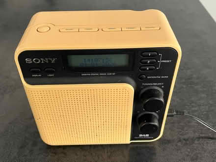 Photo of free DAB radio (Horfield BS7) #1