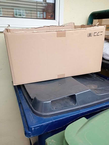 Photo of free Large box (Cowley Oxford) #1