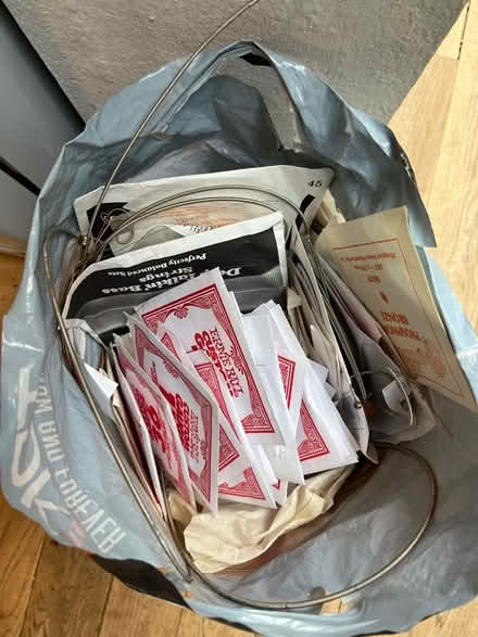 Photo of free Guitar strings (Oxford OX4) #1