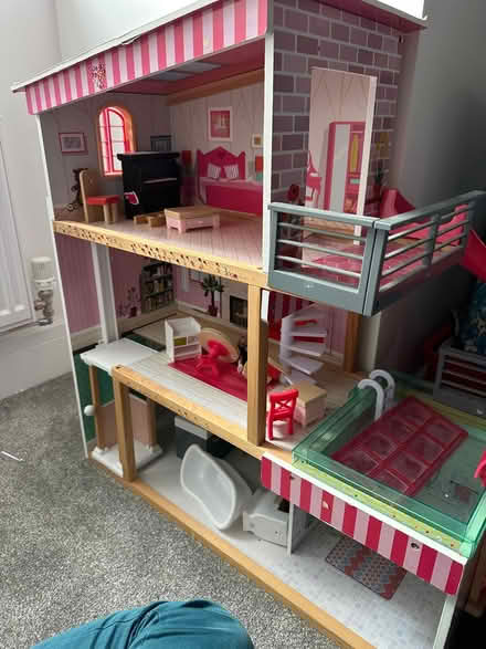 Photo of free Dolls house (Lytchett matravers) #1