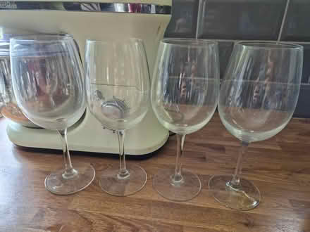 Photo of free X4 Large Wine Glasses (Annscroft) #1