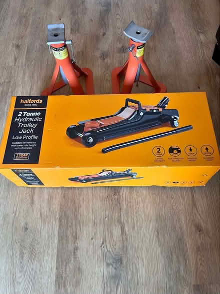 Photo of Trolley Jack and Axle Stands (Charfield GL12) #1
