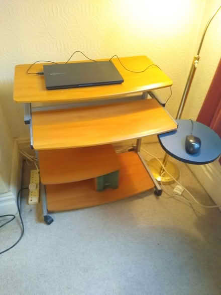 Photo of free small computer desk with sliding parts (Rishton BB1) #1