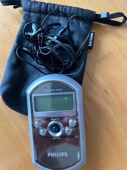Photo of free Philips DAB Pocket Radio (Barkham RG41) #1