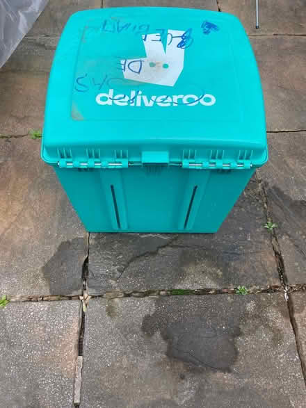 Photo of free Deliveroo box (NW9) #3