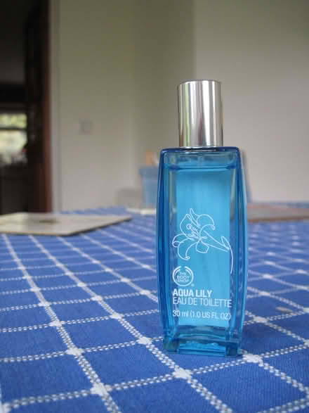 Photo of free Body Shop Aqua Lily Eau de Toilette (Cambuskenneth FK9) #1