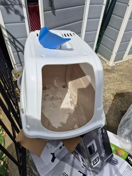 Photo of free Large cat litter box (Medway/kent) #1