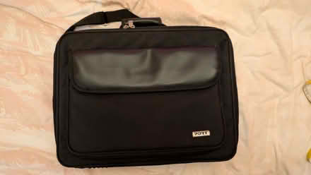 Photo of free Port designs laptop bag (Dunning PH2) #1
